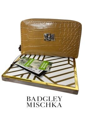 Badgley Mischka Tan Croc-Embossed Snap Card Case with Zipper Coin Compartment